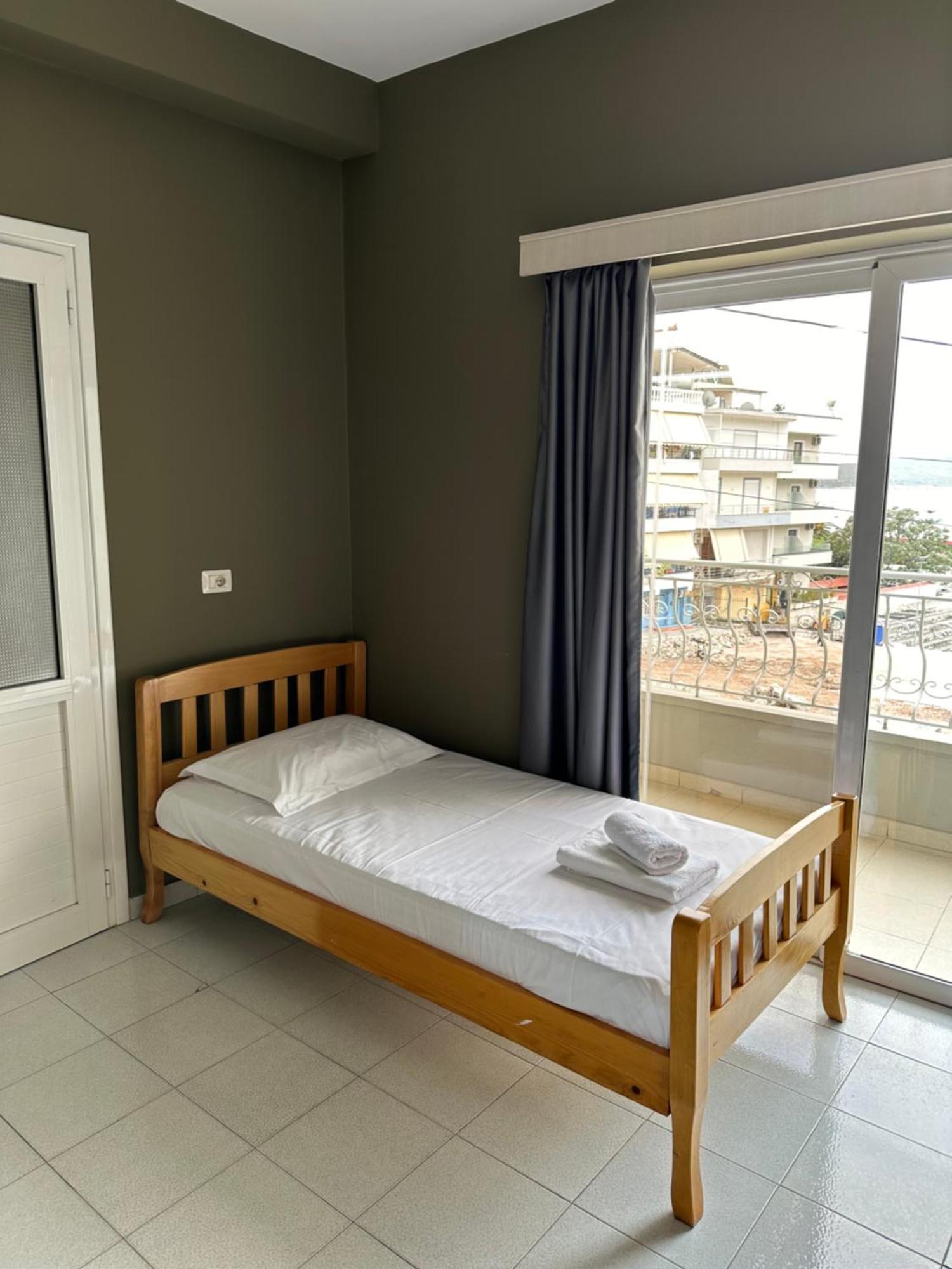 Olivias Center Apartament Saranda